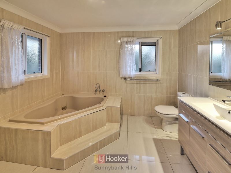 49 Maywood Crescent, Calamvale QLD 4116