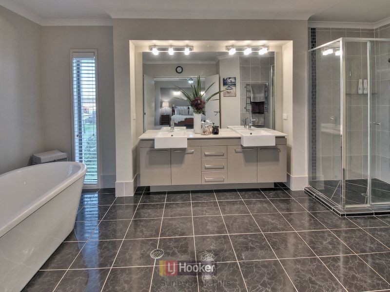 5 Collett Street, Eight Mile Plains QLD 4113