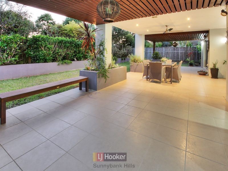 5 Collett Street, Eight Mile Plains QLD 4113