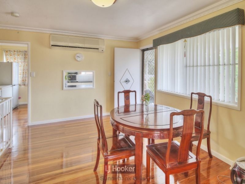 69 Granadilla Street, Macgregor QLD 4109