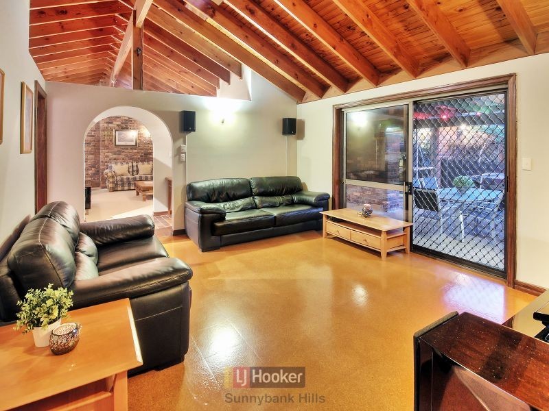 87 Driftwood Street, Sunnybank Hills QLD 4109