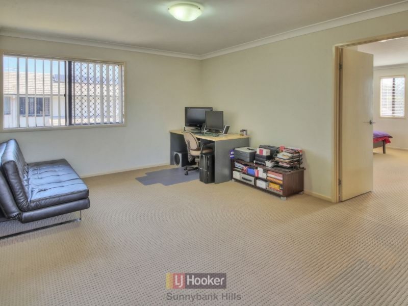 7 Simveesh Street, Calamvale QLD 4116
