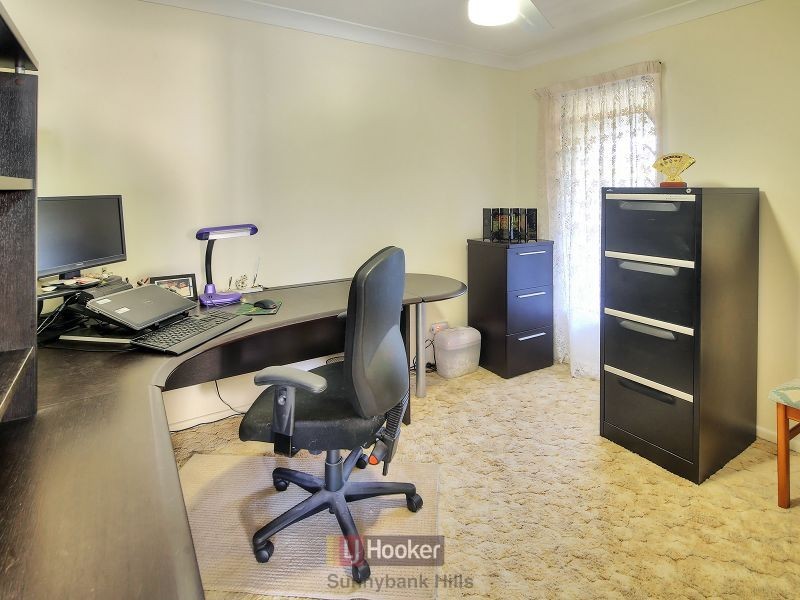 17 Chartreuse Street, Sunnybank Hills QLD 4109