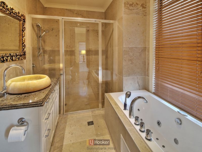 19 Hatia Place, Kuraby QLD 4112