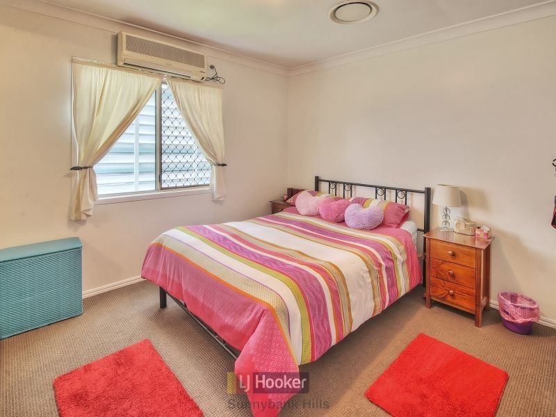 8 Augstein Street, Coopers Plains QLD 4108