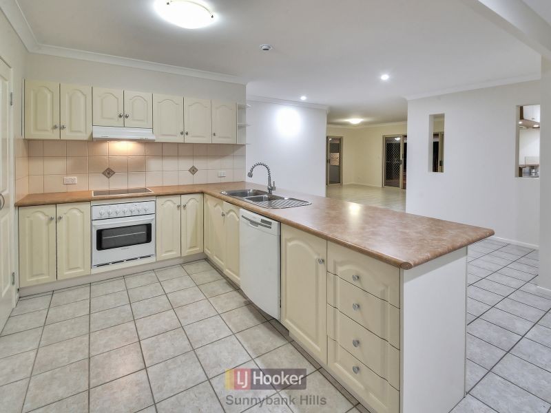 16 Janarde Place, Parkinson QLD 4115