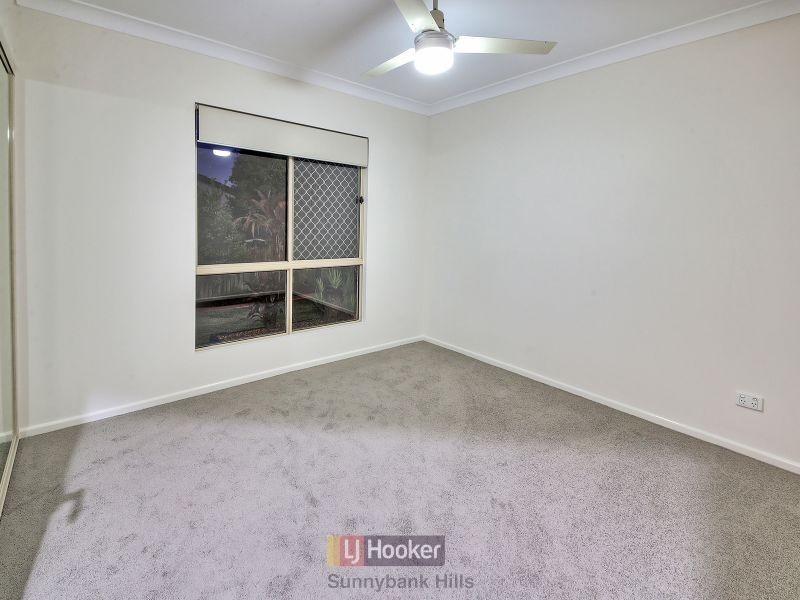16 Janarde Place, Parkinson QLD 4115