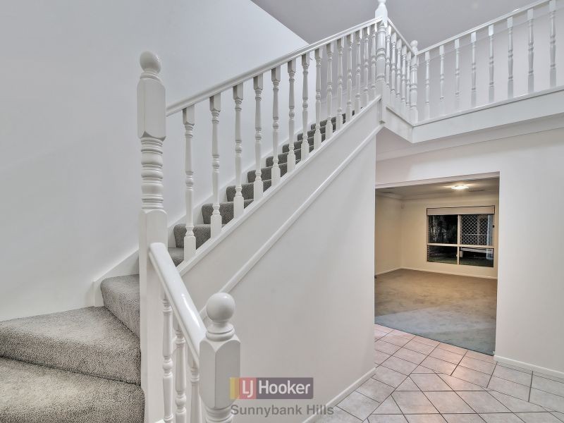 16 Janarde Place, Parkinson QLD 4115