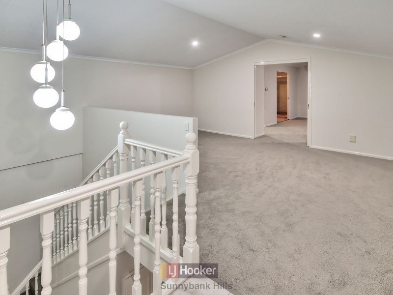 16 Janarde Place, Parkinson QLD 4115