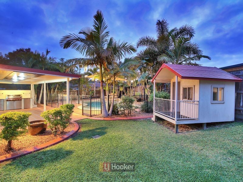 16 Janarde Place, Parkinson QLD 4115