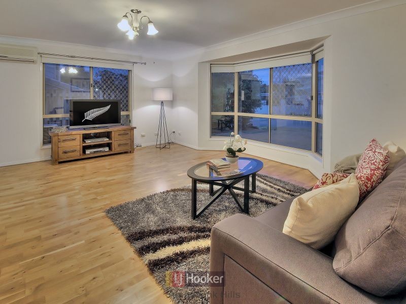 60 Casuarina Crescent, Calamvale QLD 4116