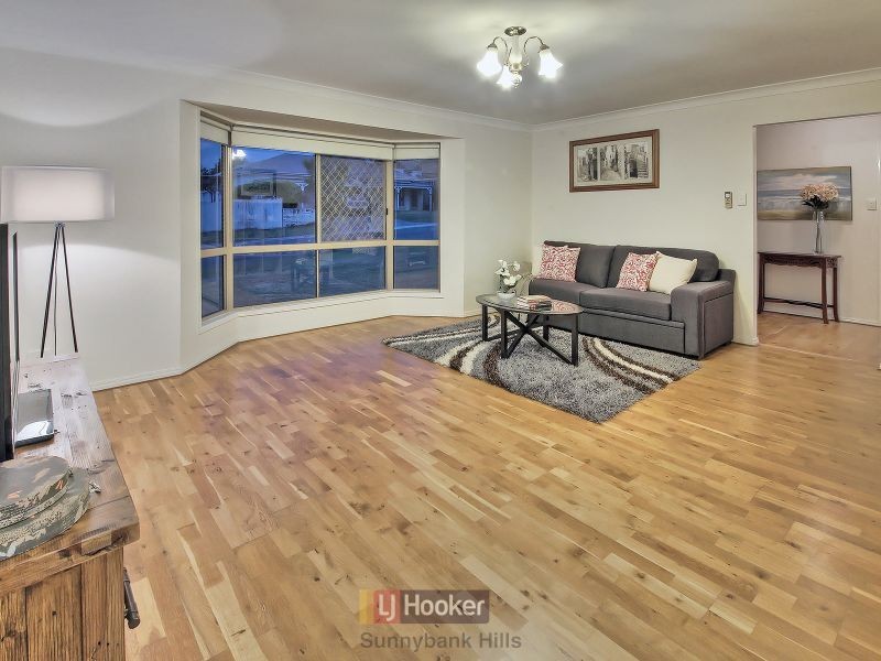 60 Casuarina Crescent, Calamvale QLD 4116