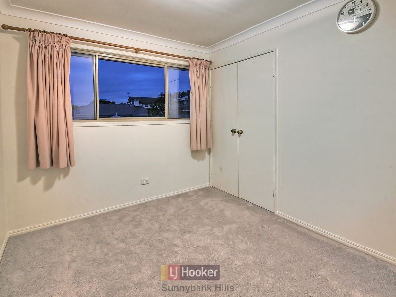 60 Casuarina Crescent, Calamvale QLD 4116