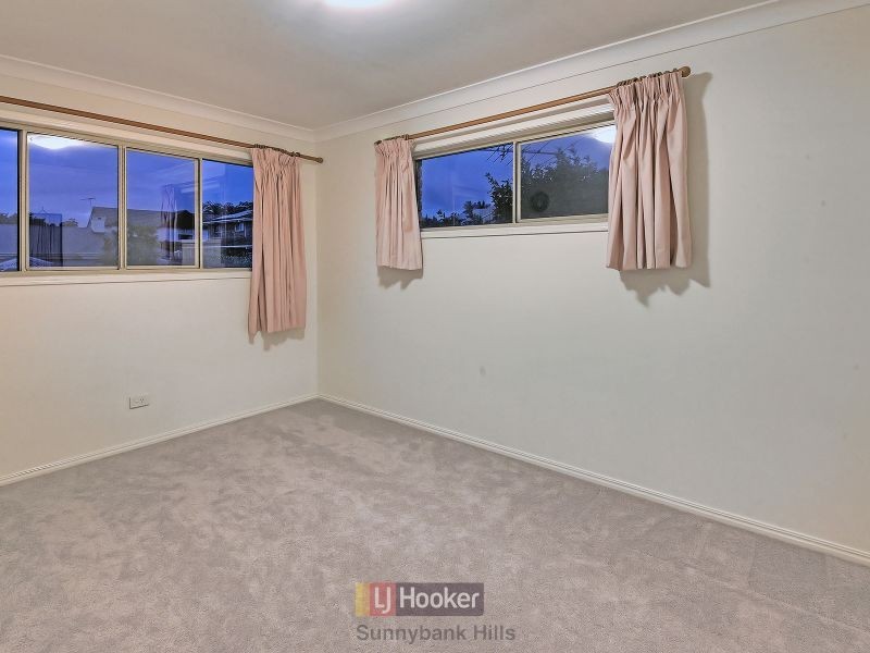 60 Casuarina Crescent, Calamvale QLD 4116