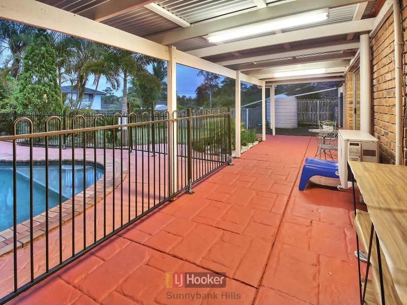 60 Casuarina Crescent, Calamvale QLD 4116