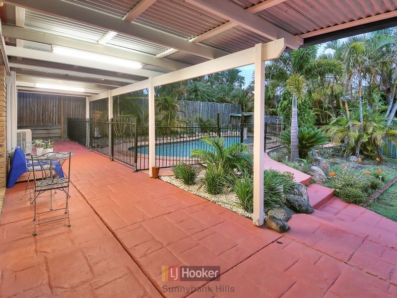60 Casuarina Crescent, Calamvale QLD 4116
