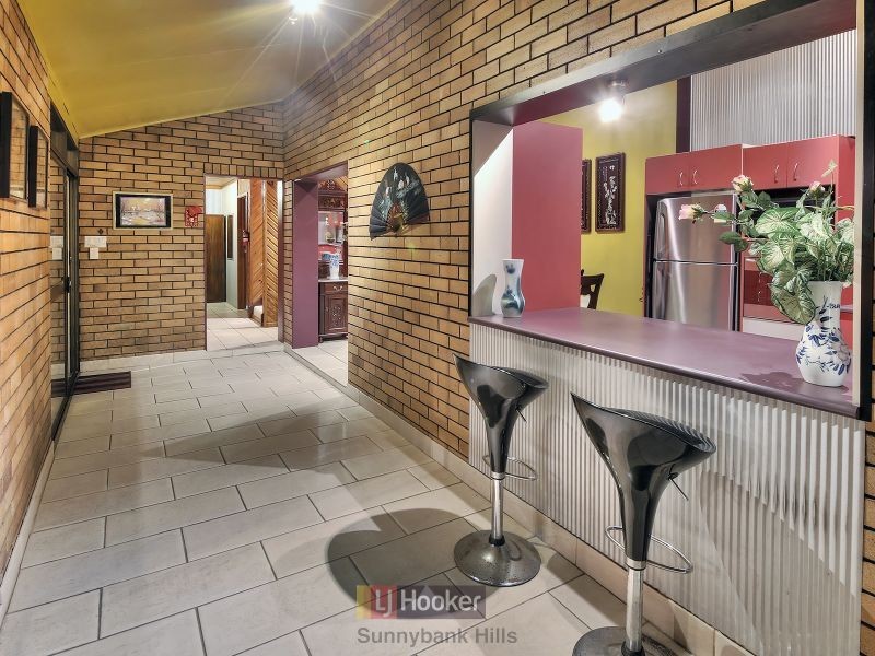 14 Carnoustie Street, Macgregor QLD 4109