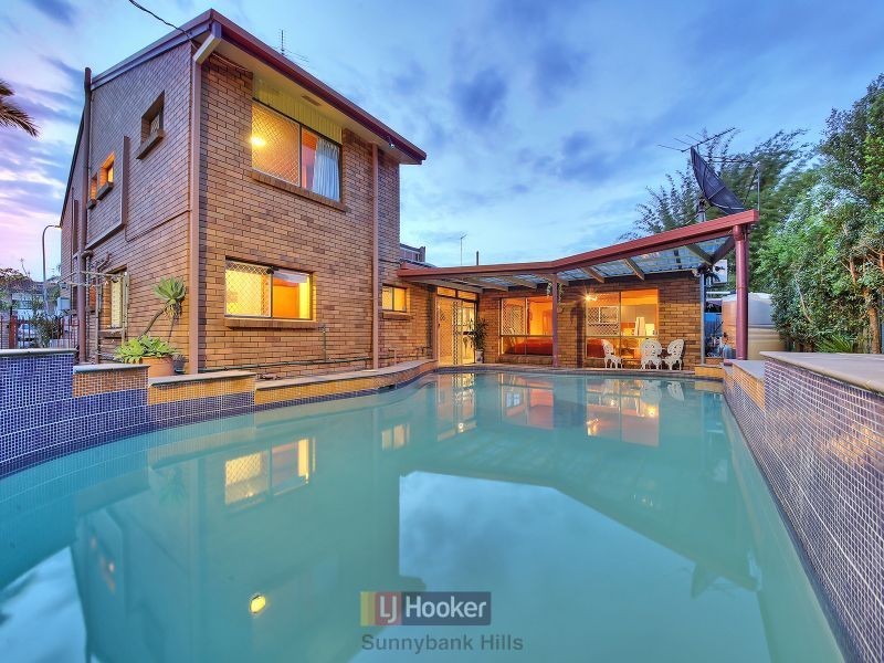 14 Carnoustie Street, Macgregor QLD 4109