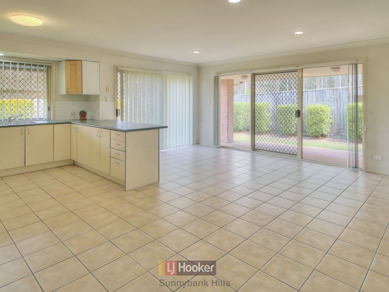 14 Livingstone Place, Kuraby QLD 4112