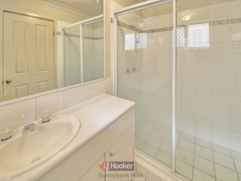 14 Livingstone Place, Kuraby QLD 4112