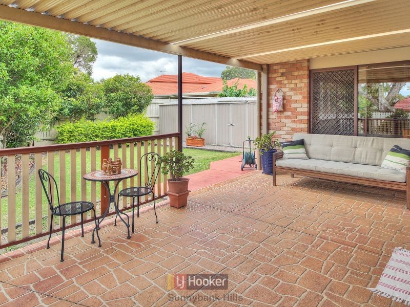 20 Corypha Crescent, Calamvale QLD 4116