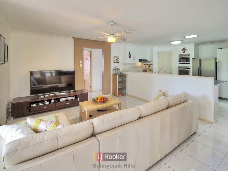 20 Corypha Crescent, Calamvale QLD 4116