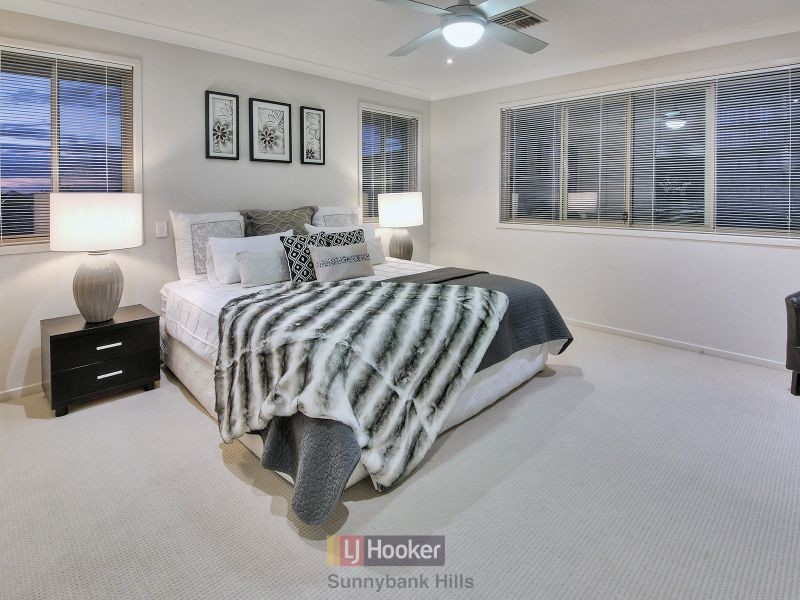 12 Meadowbank Court, Calamvale QLD 4116