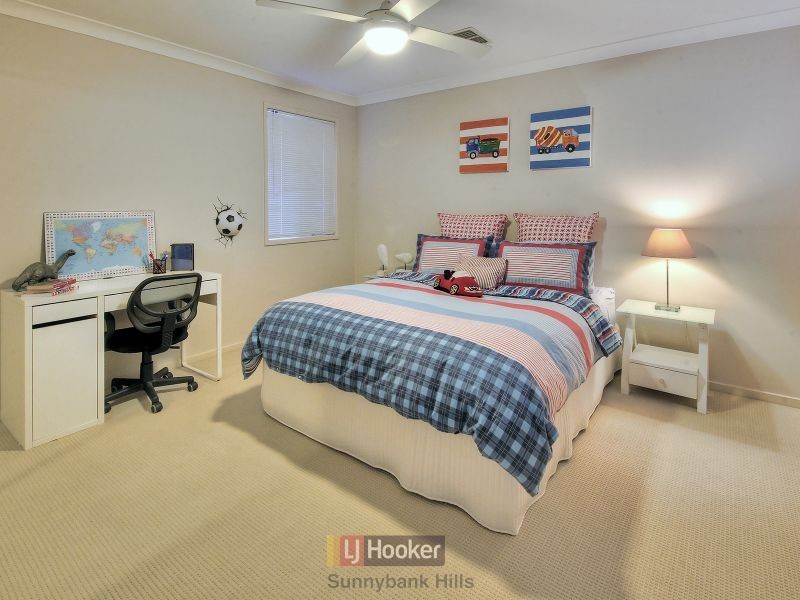 12 Meadowbank Court, Calamvale QLD 4116