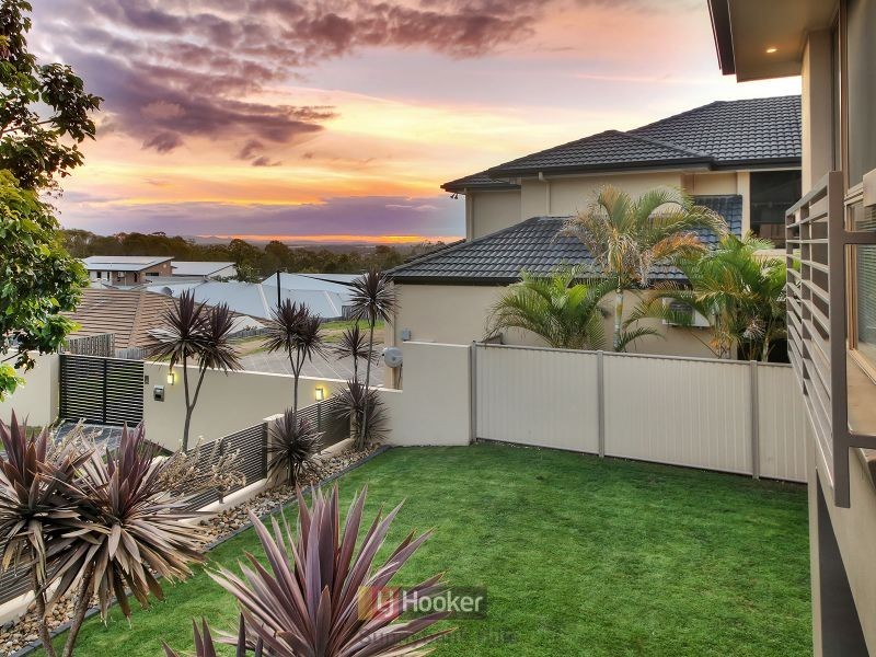 12 Meadowbank Court, Calamvale QLD 4116