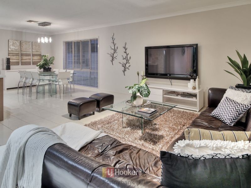12 Meadowbank Court, Calamvale QLD 4116