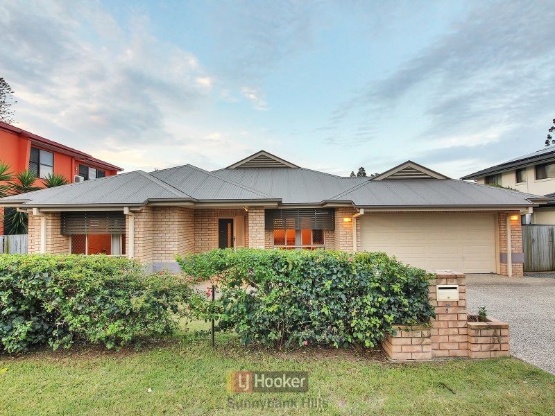 7 Hoop Pine Place, Sunnybank Hills QLD 4109