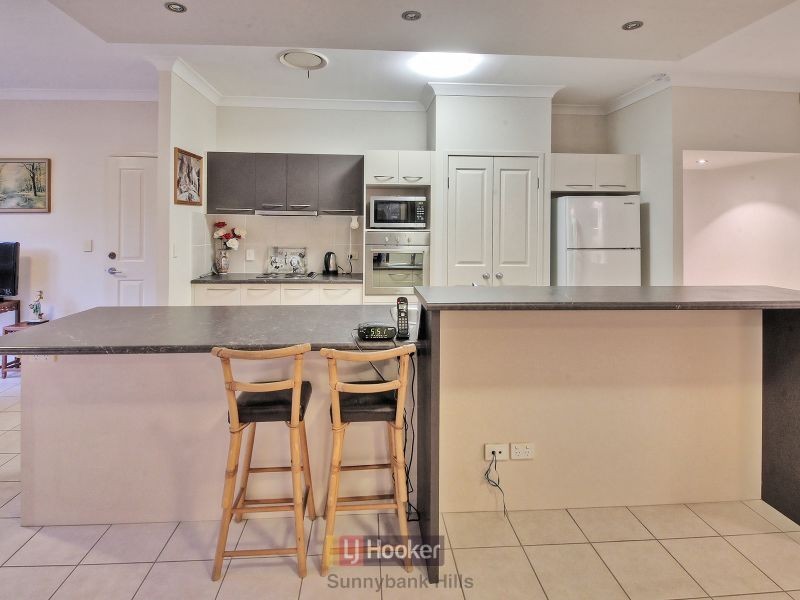 7 Hoop Pine Place, Sunnybank Hills QLD 4109