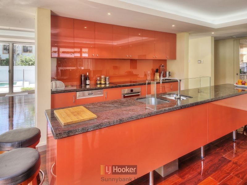 2 Goodwill Street, Robertson QLD 4109