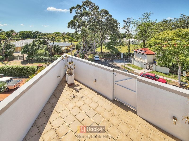 2 Goodwill Street, Robertson QLD 4109