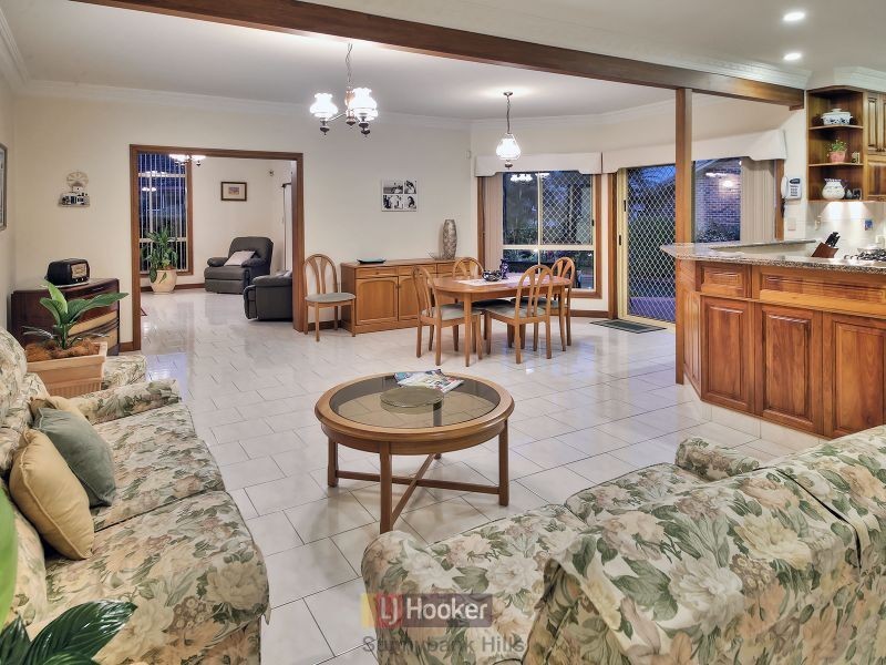 60 Delfin Drive, Macgregor QLD 4109