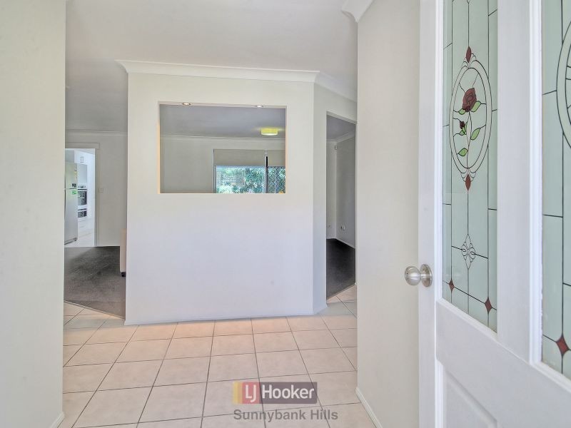 17 Golden Rain Place, Stretton QLD 4116