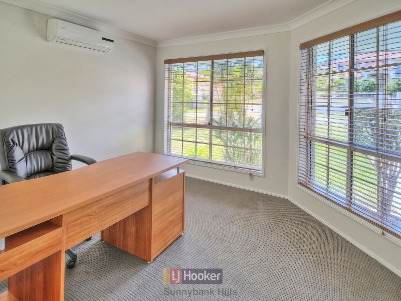 17 Golden Rain Place, Stretton QLD 4116