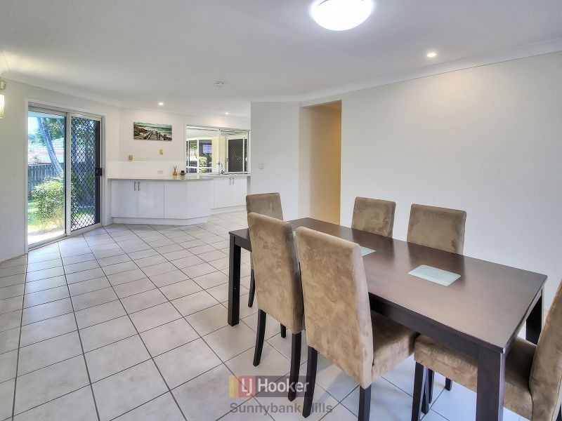 17 Golden Rain Place, Stretton QLD 4116