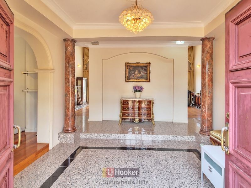 811 Musgrave Road, Robertson QLD 4109