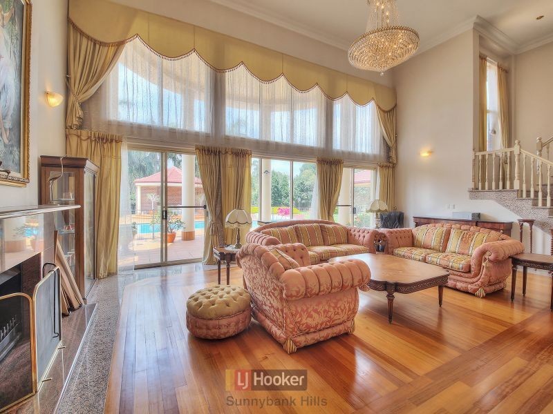 811 Musgrave Road, Robertson QLD 4109