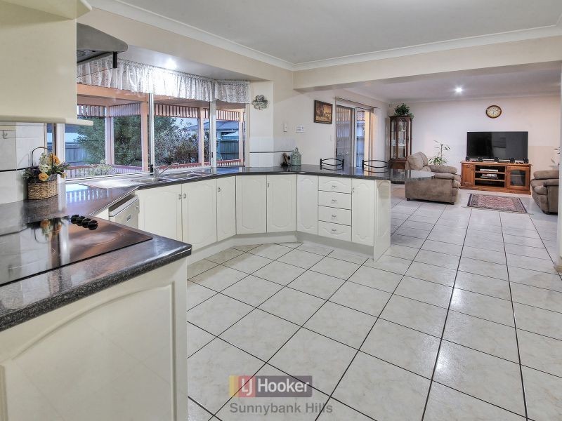 27 Azalea Crescent, Calamvale QLD 4116