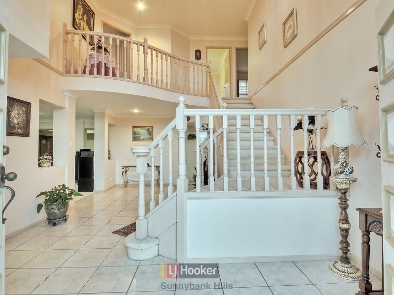 27 Azalea Crescent, Calamvale QLD 4116