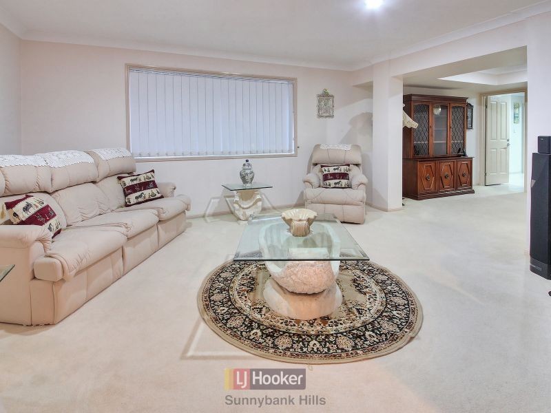 27 Azalea Crescent, Calamvale QLD 4116