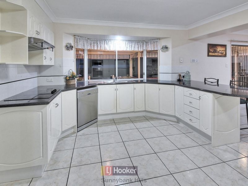 27 Azalea Crescent, Calamvale QLD 4116