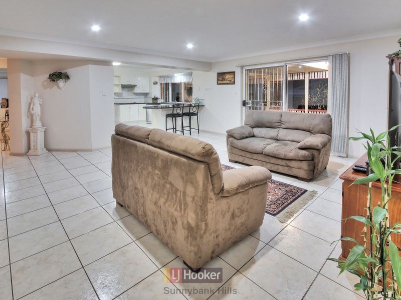 27 Azalea Crescent, Calamvale QLD 4116