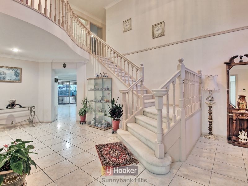 27 Azalea Crescent, Calamvale QLD 4116