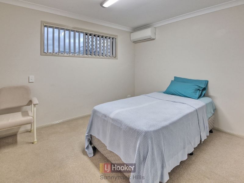 27 Azalea Crescent, Calamvale QLD 4116