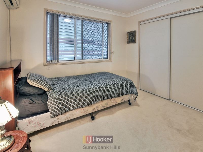 27 Azalea Crescent, Calamvale QLD 4116