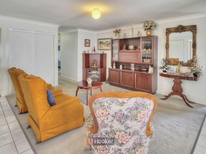 28 Magnolia Grove, Robertson QLD 4109