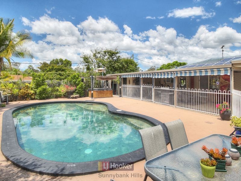 1 Lochore Court, Crestmead QLD 4132